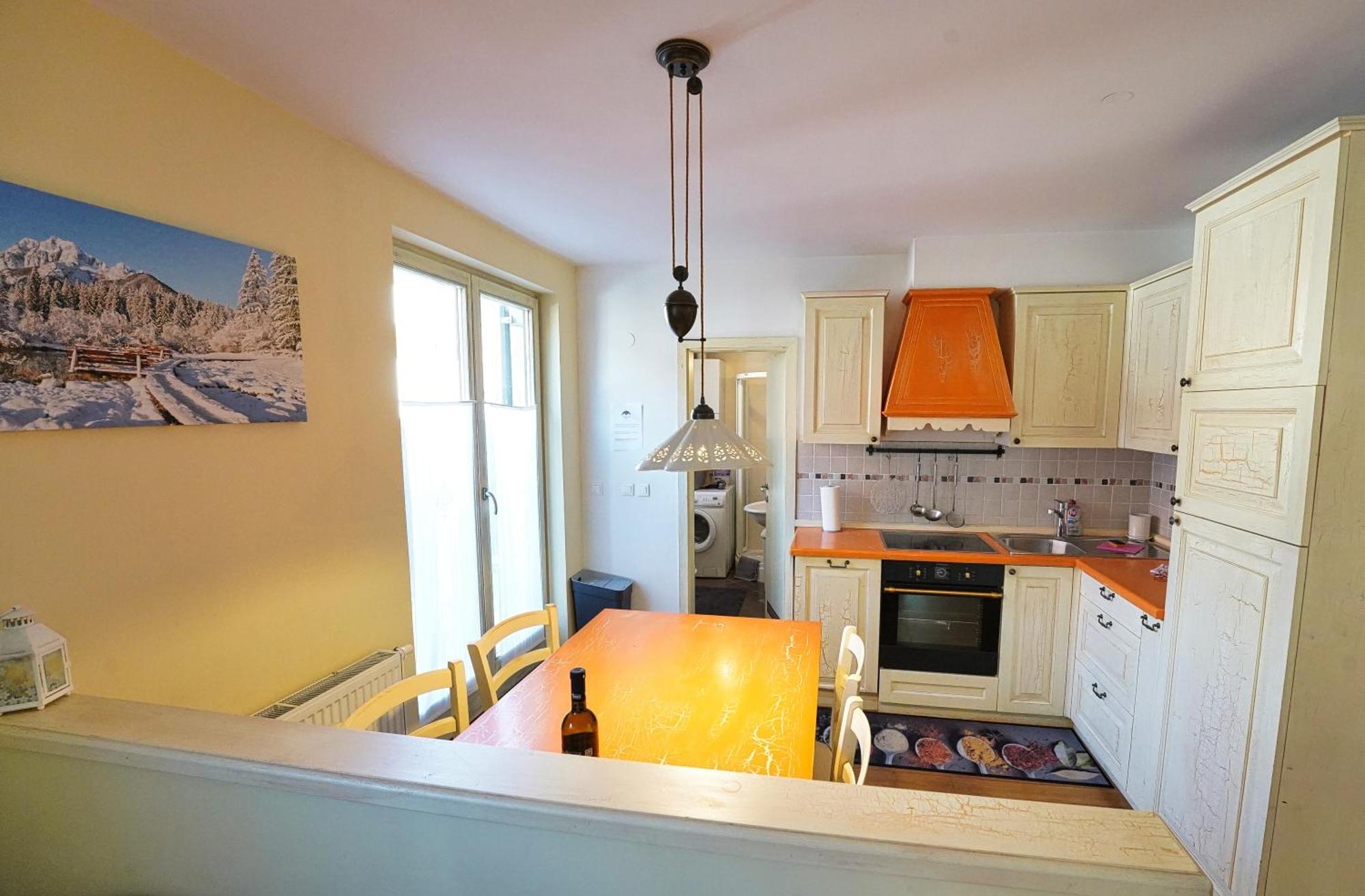 Apartment Mojstrovka With Terrace In City Center Краньска Гора Экстерьер фото